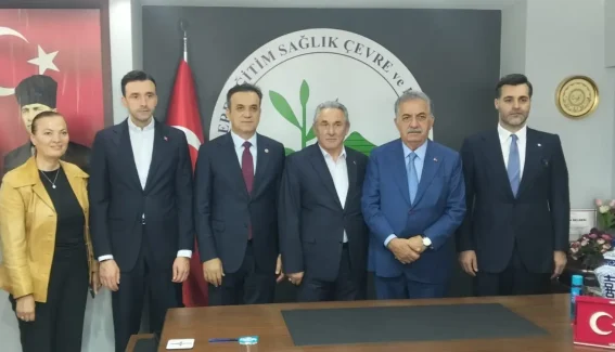 Eski Bakan Hayati Yazıcı ve Değerli Konuklarımız Vakfımızı Ziyaret Etti